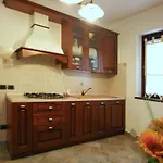 빌라 Timeless In With Garden And Swimming Pool *