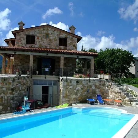 Timeless In With Garden And Swimming Pool * Cagli