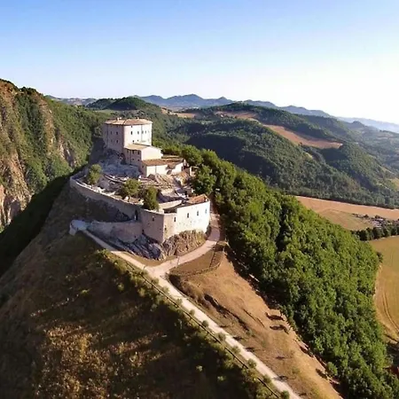 Villa Timeless In With Garden And Swimming Pool Cagli