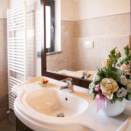 Timeless In With Garden And Swimming Pool * カーリ